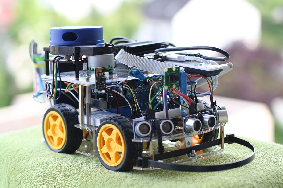 Robotics with Arduino & Sensors